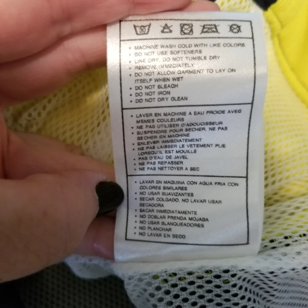 Nike Woman’s Windbreaker. Size Large, 12-14 - Picture 9 of 12